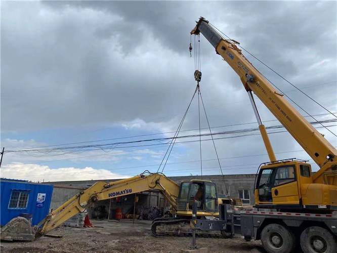 寒亭区25吨吊车的工作半径是多少？