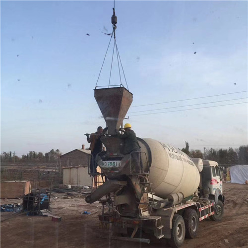 寒亭区“精准瞄准”—— 吊车的 “定位导航” 技术