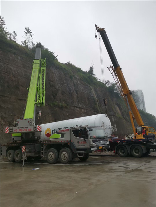 寒亭区“不怕风雨冻”—— 吊车的 “恶劣环境适应” 技术